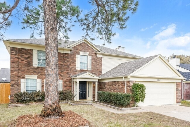 Building Photo - 18162 Holly Green Dr