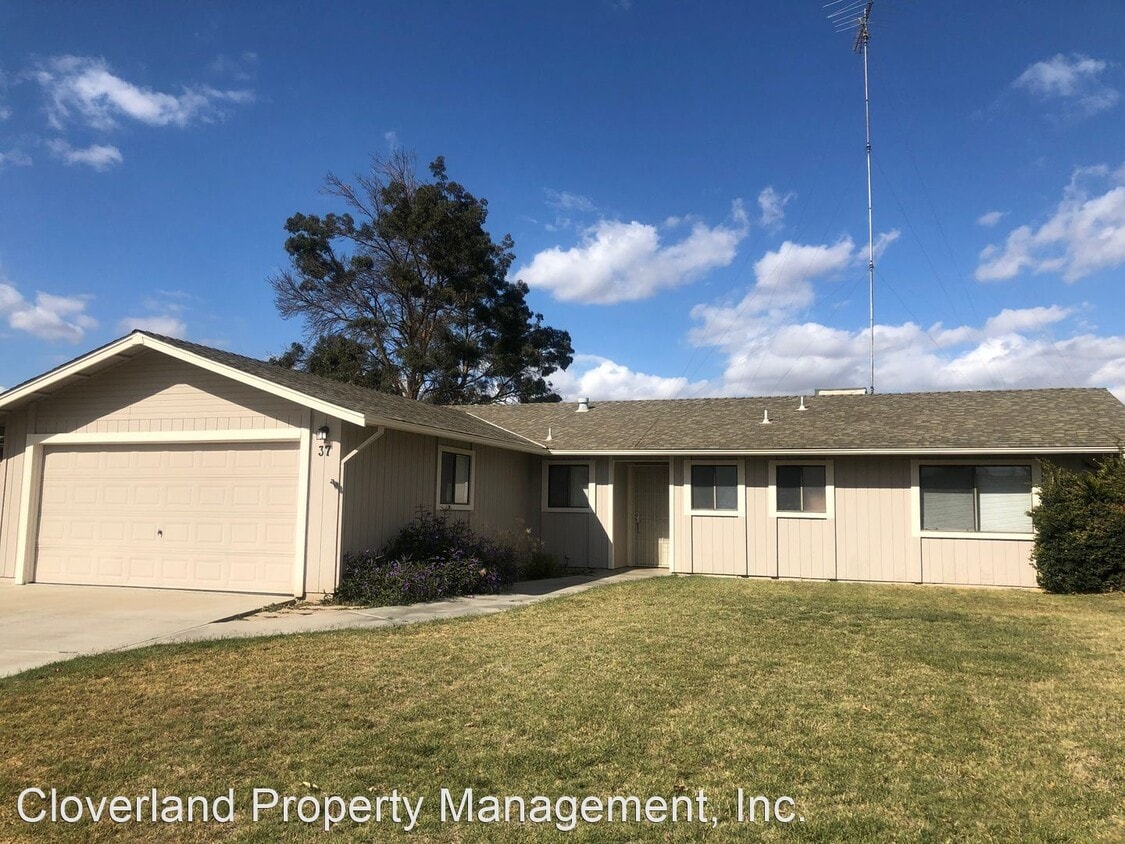 3 br, 2 bath House 37 E. Wallis Ave. House Rental in Gustine, CA