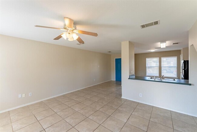 Foto del edificio - 10617 Garbacz Dr