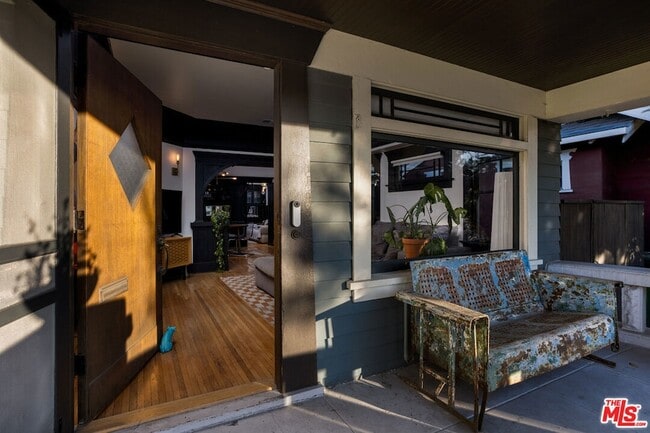 Foto del edificio - 3438 4th Ave