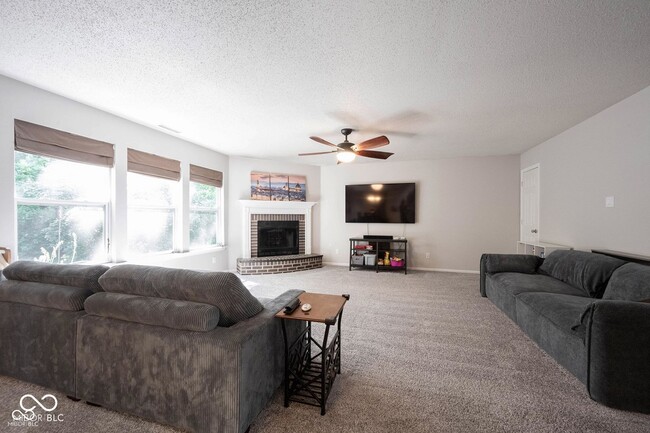 Building Photo - 14543 Gooseberry Dr