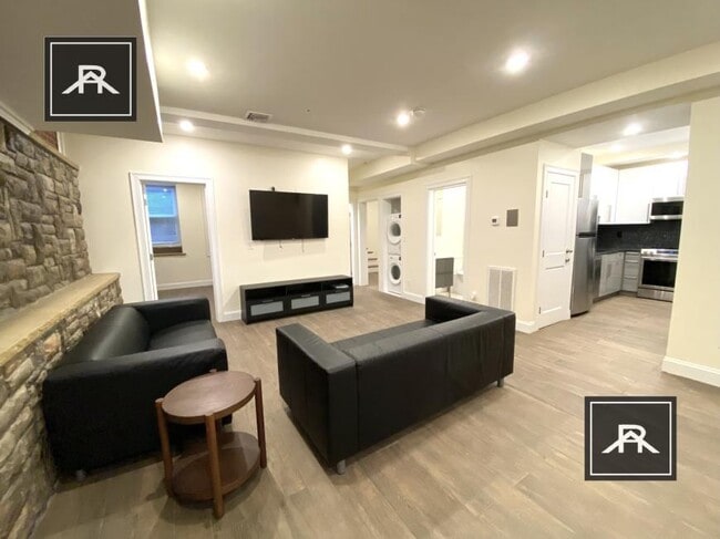 3 bedroom in Brookline MA 02446 - 3 bedroom in Brookline MA 02446 Apartment