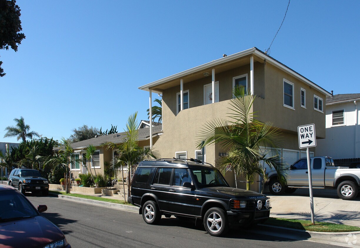 1425 Ocean Ave, Seal Beach, CA 90740 Apartments in Seal Beach, CA