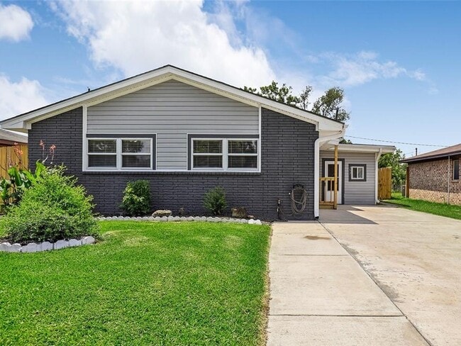Building Photo - 505 Cypress Dr