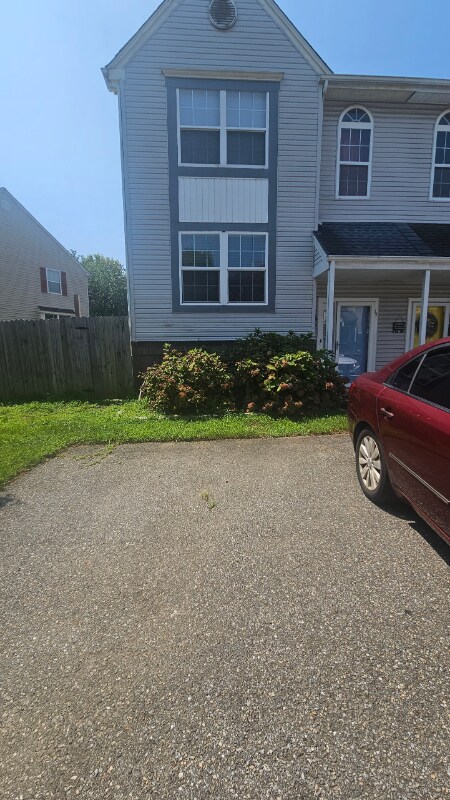 Primary Photo - 17 Winton Ln