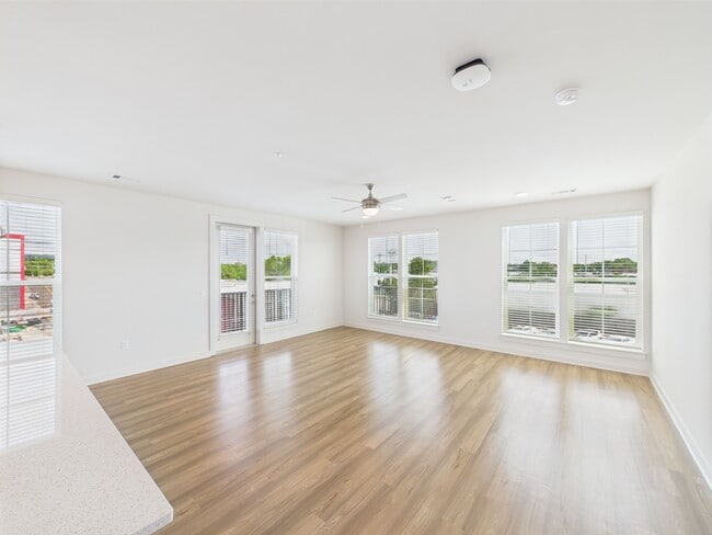 Your Next Chapter Starts Here - Traveler | 1399sq/ft - Yardley Flats Apartments