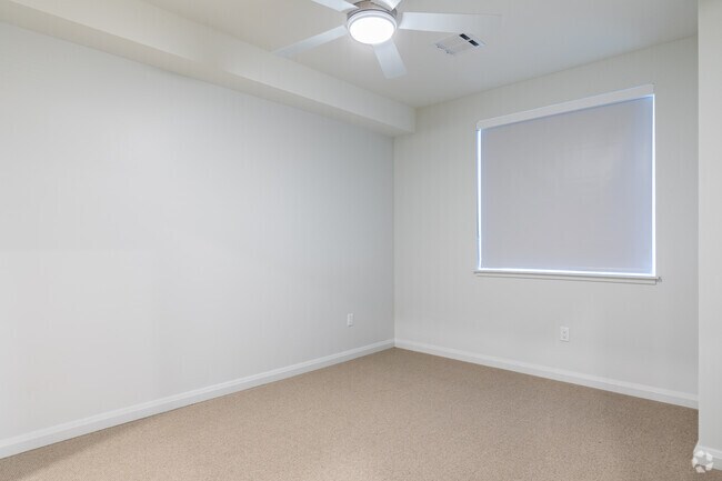 1HAB, 1BA - 875 ft² - CW OLD- Sugarmont Apartments & Townhomes