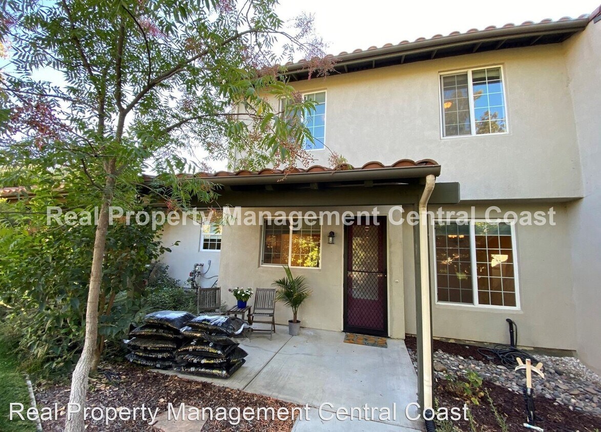 3 br, 2.5 bath House 627 Nicklaus Street... House Rental in Paso