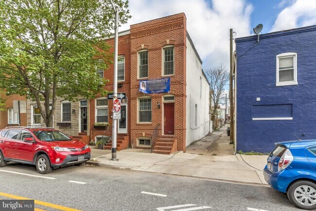 Foto del edificio - 2418 Hudson St