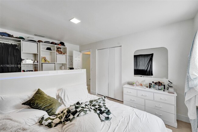 Foto del edificio - 1548 NE 131st Ln