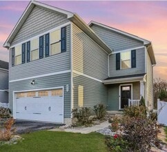 Building Photo - 211 Green Ridge Ln