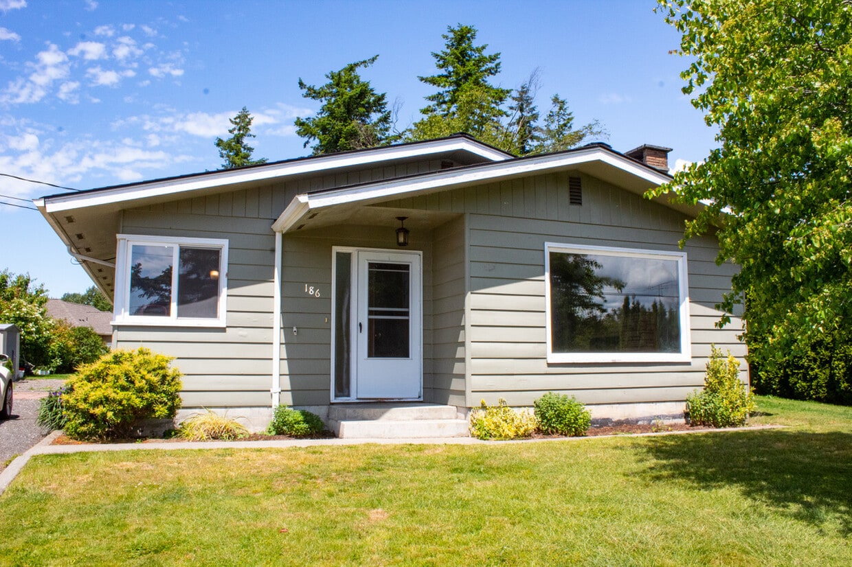 186 W Wiser Lake Rd, Ferndale, WA 98248 House Rental in Ferndale, WA