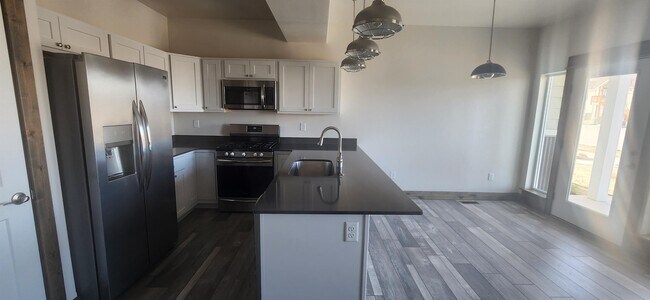Foto del edificio - 1245 Baxter Creek Way