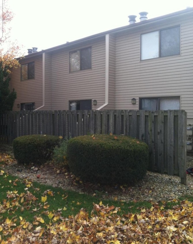 Primary Photo - 101 Graham Dr
