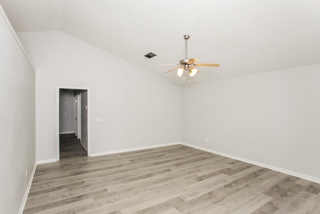 Building Photo - Adorable 3 Bedroom Home in Lexington, SC