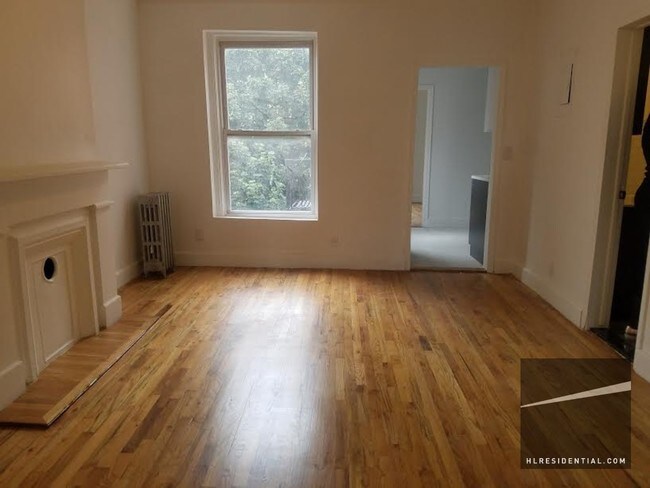 Building Photo - 715 Lexington Ave