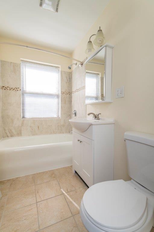 Foto del edificio - 123 Highland Ave