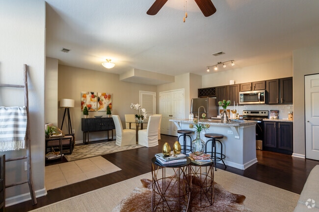 1BD, 1BR - 770 SF - Living Area - The Outlook at Greystone Apartment Homes