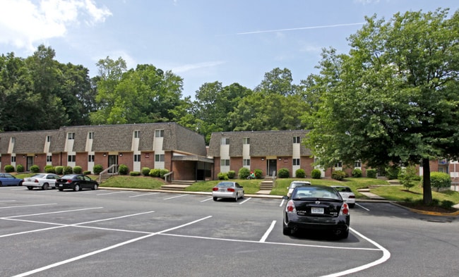 Building Photo - Flats at Newport Crossing