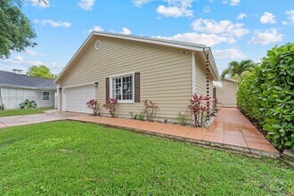 Building Photo - 14912 SW 143rd Ct