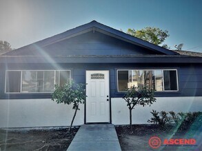 Building Photo - 625 A St