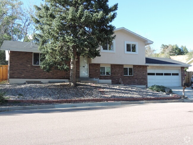 Building Photo - 2632 Penacho Cir
