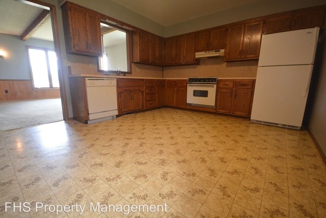 Building Photo - 3027 W Roxbury St