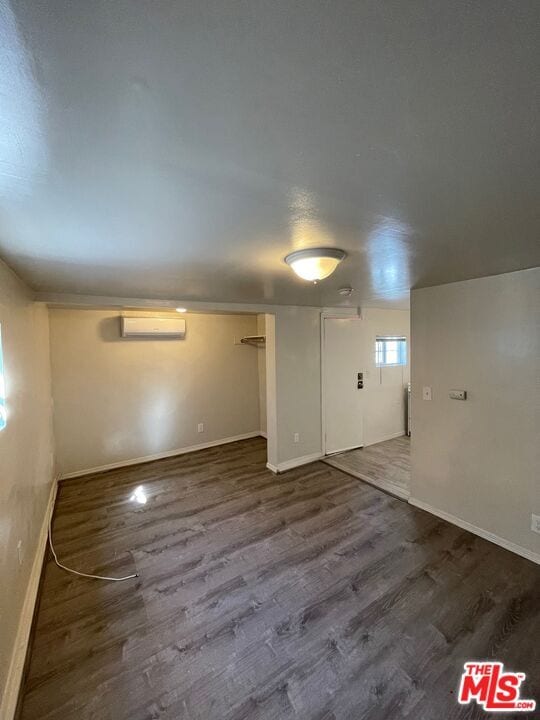 Building Photo - 3423 Walton Ave