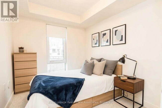 Photo du bâtiment - 100 Dufay Rd