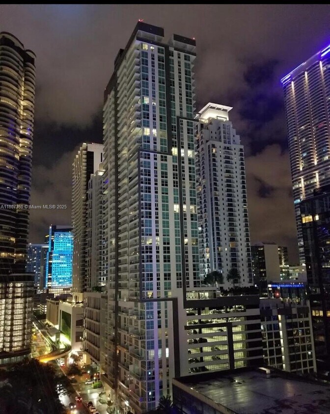 Foto principal - 1250 S Miami Ave