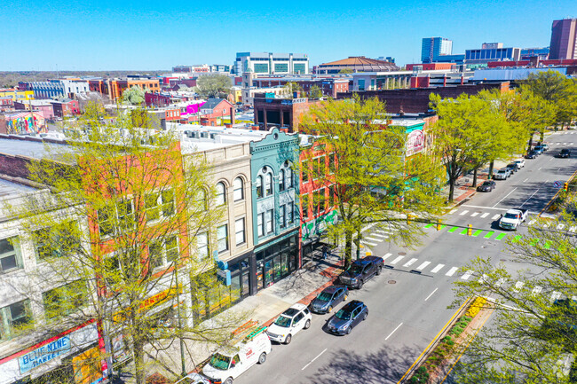 Building Photo - 24 E Broad St