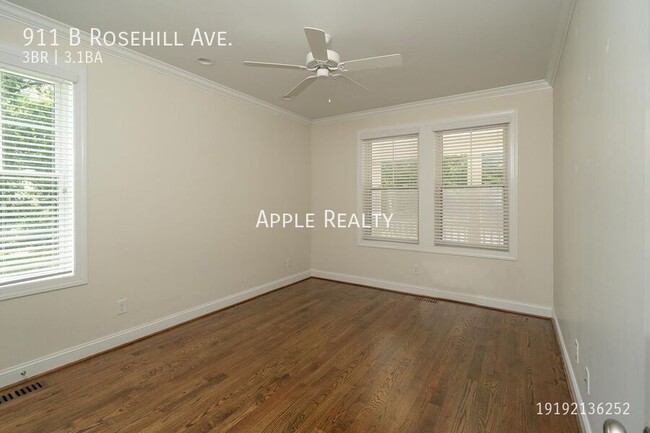 Building Photo - 911 Rosehill Ave