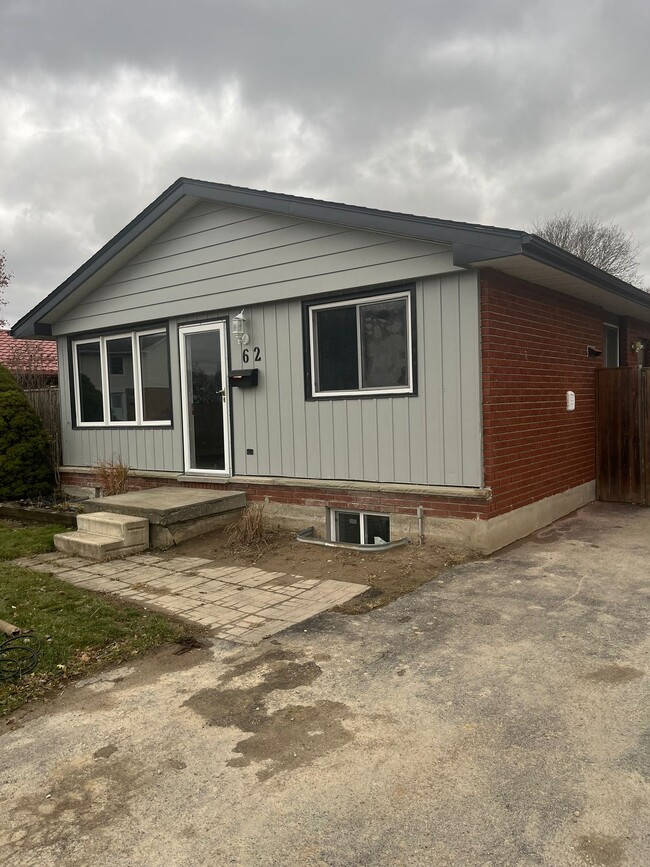 Building Photo - 62 Wexford Av