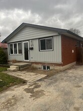 Building Photo - 62 Wexford Av