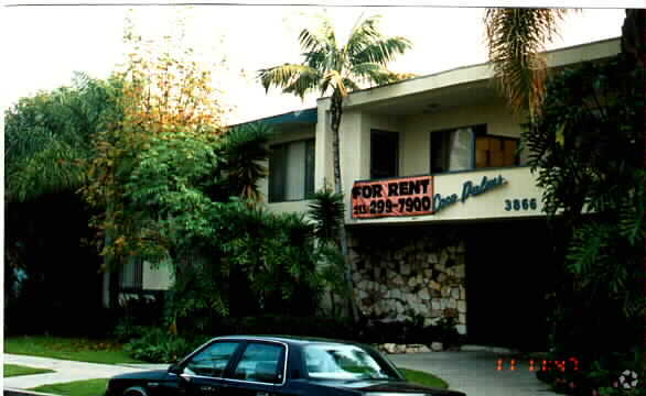 Primary Photo - Coco Palms Apartments