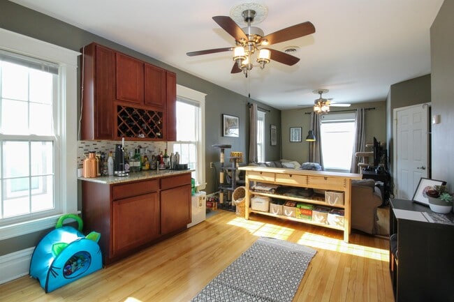 Foto del edificio - 1315 5th St NE