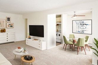 Interior Photo - Hillcrest / Park Place