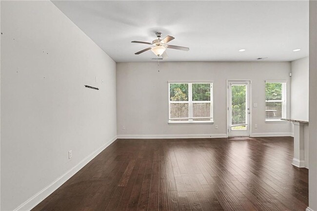 Building Photo - 10139 Benton Woods Dr