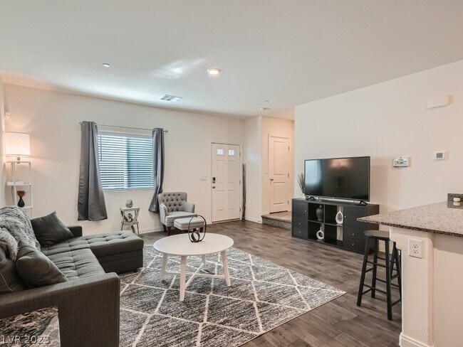 Foto del edificio - 527 Clearsable Ave