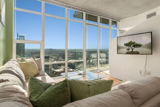 Building Photo - 1325 Stout St