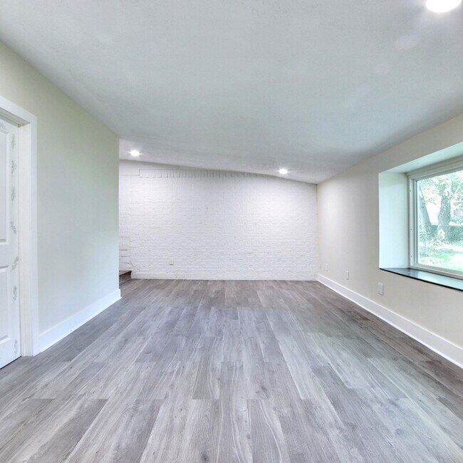 Foto del edificio - 5708 Flamingo Ct