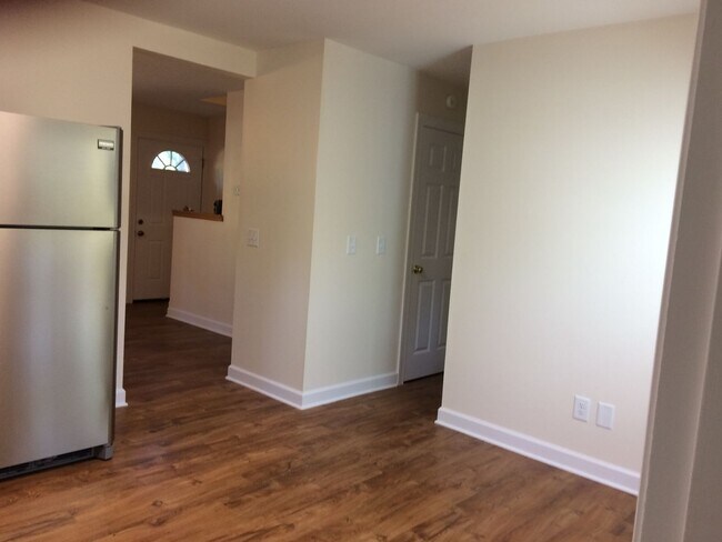 Foto del edificio - Duplex 2 bedrm Chapel Hill