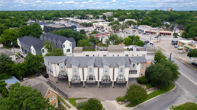 Foto del edificio - 6051 Ross Ave