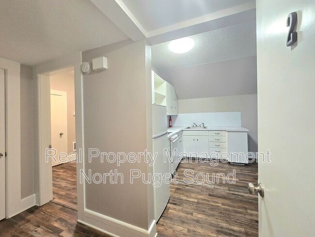 Building Photo - 301 Avenue B