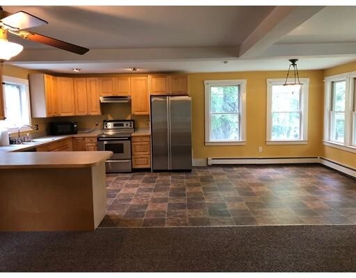 Building Photo - 101 Spring St