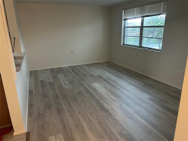 Building Photo - 5724 Mosaic Dr