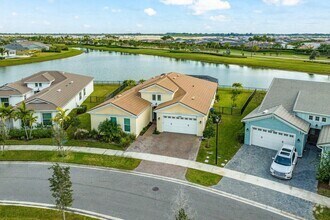 Building Photo - 15964 Whippoorwill Cir