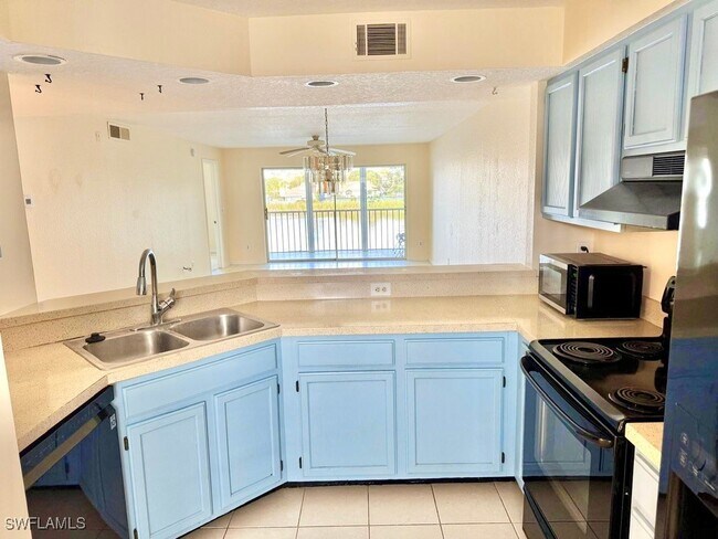 Foto del edificio - 9580 Victoria Ln