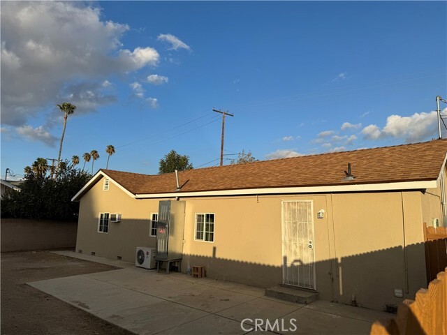 Building Photo - 690 N Perris Blvd