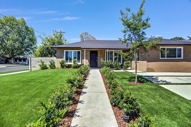 Building Photo - 17627 Caprino Pl